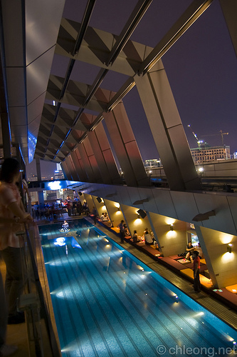 Sky Bar Traders Hotel